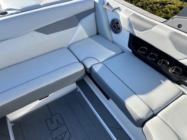 2023 Axis A20