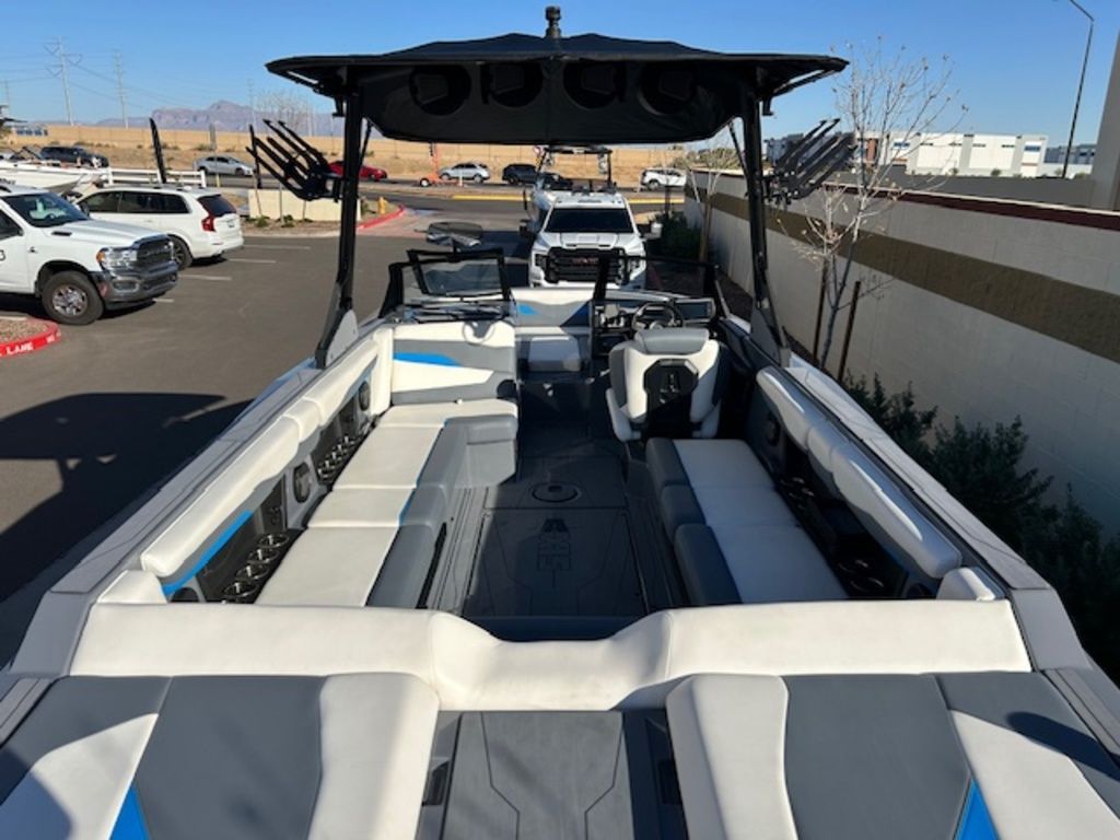 2024 Axis Wake Research T250