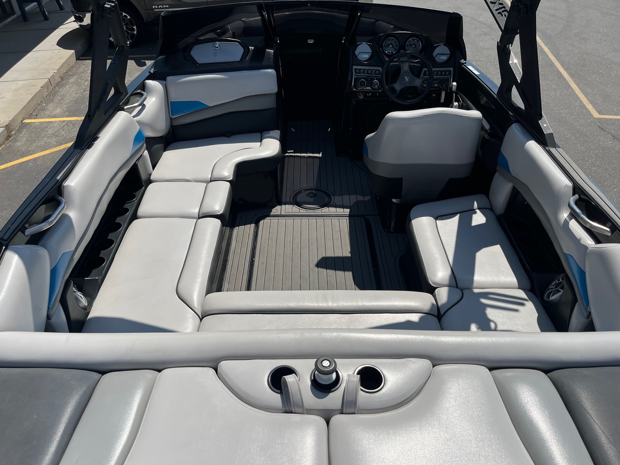 2015 Axis A22