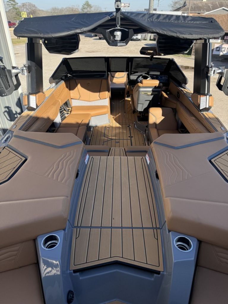 2025 Nautique Super Air Nautique G23