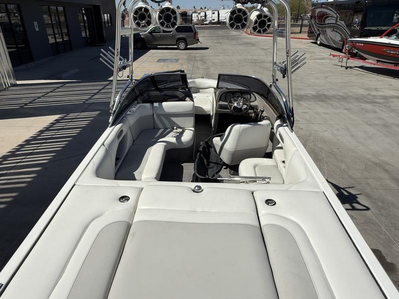 2004 Malibu Wakesetter VLX