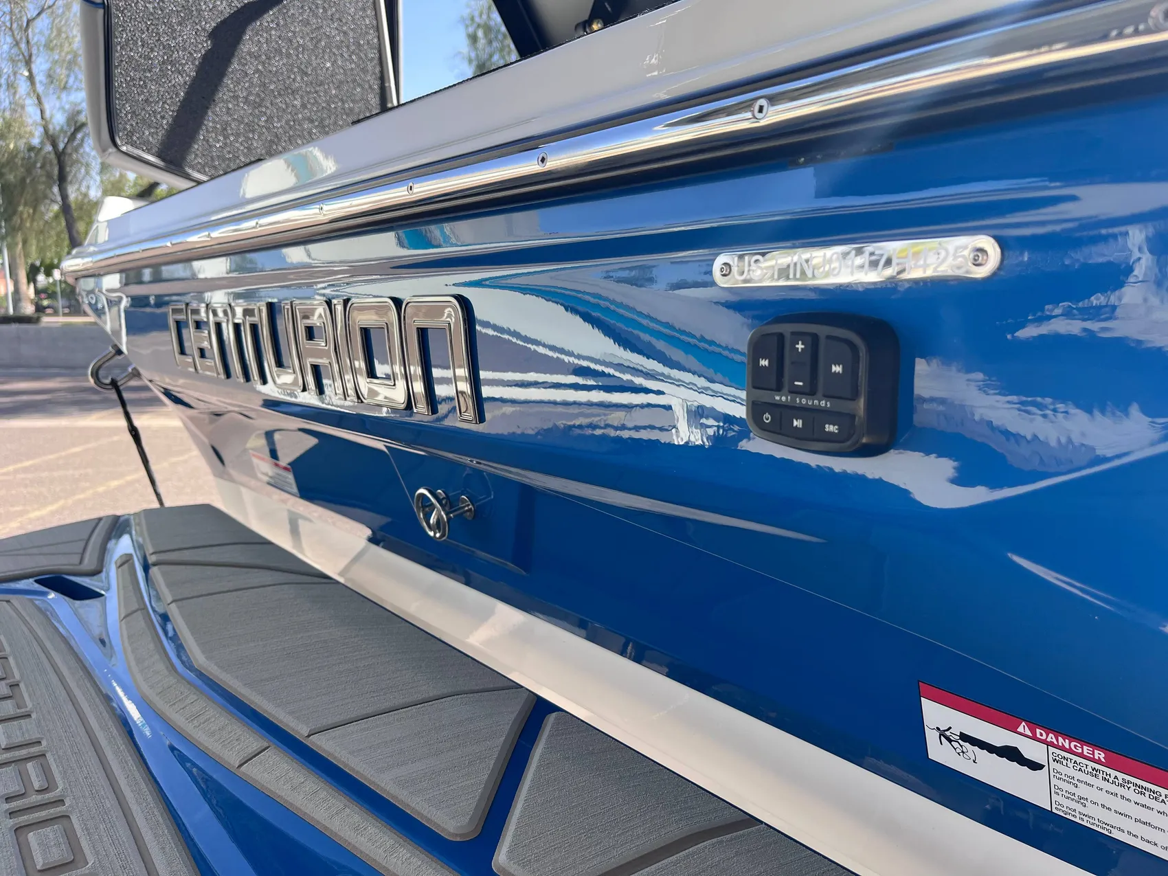2025 Centurion NV233 Icon