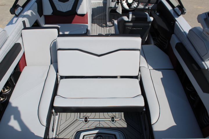 2022 Nautique G23