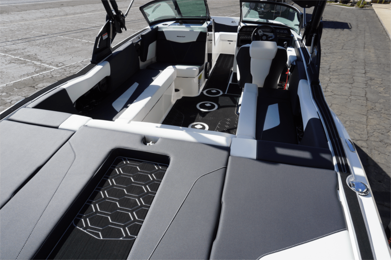 2025 MasterCraft NXT22