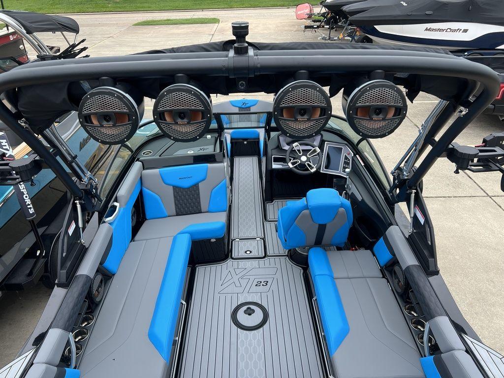 2024 MasterCraft XT23