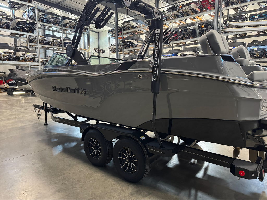 2025 MasterCraft XT24