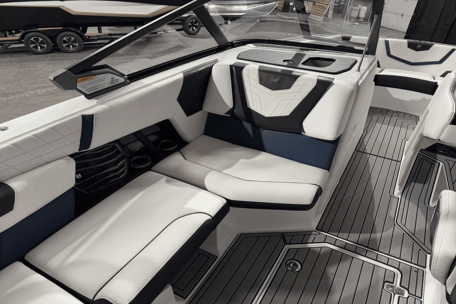 2021 Nautique G23