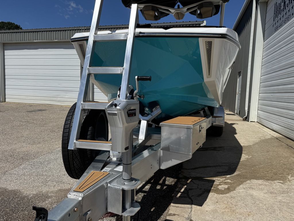 2025 Nautique Super Air Nautique G23