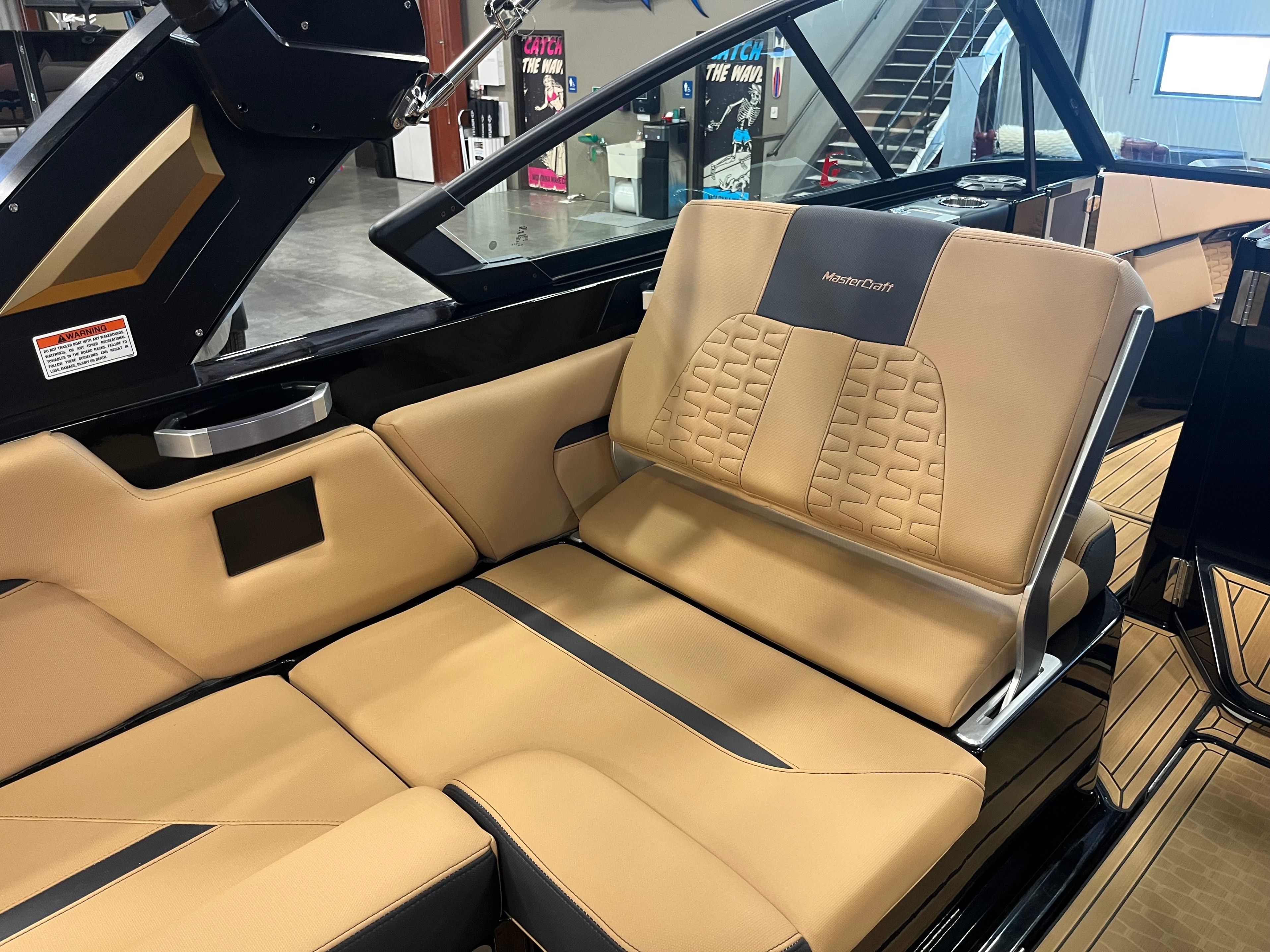 2022 MasterCraft X26