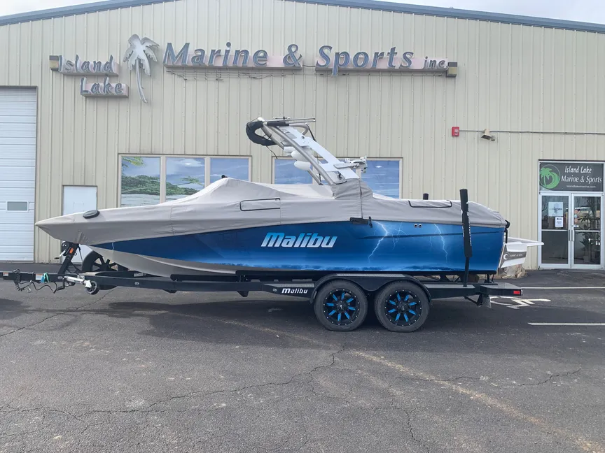 boat.Title