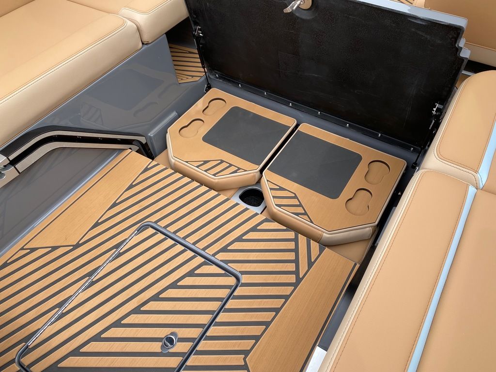 2025 MasterCraft XSTAR 23