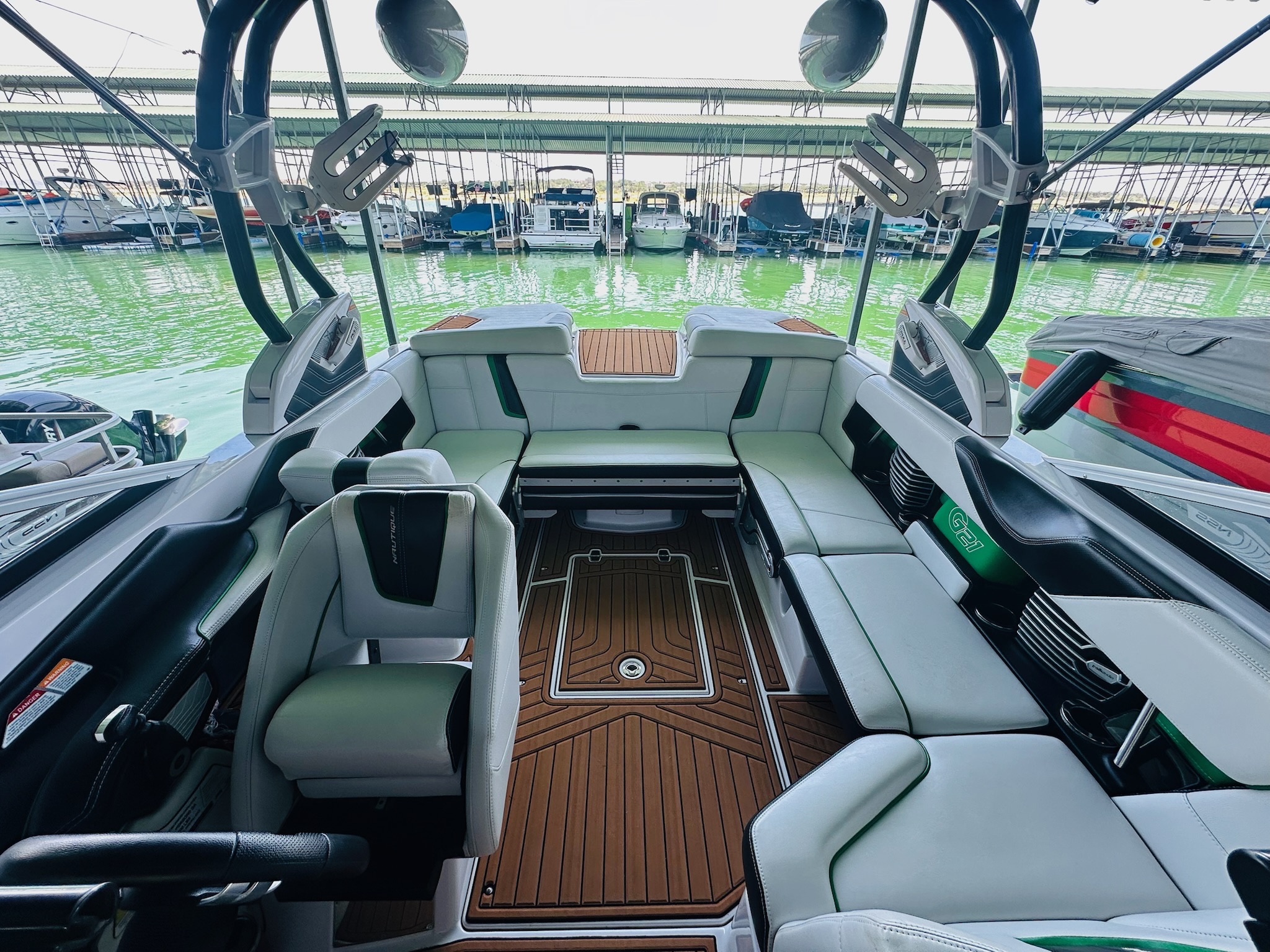 2014 Nautique G21