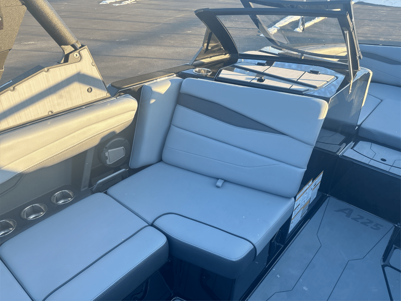 2025 Axis A225