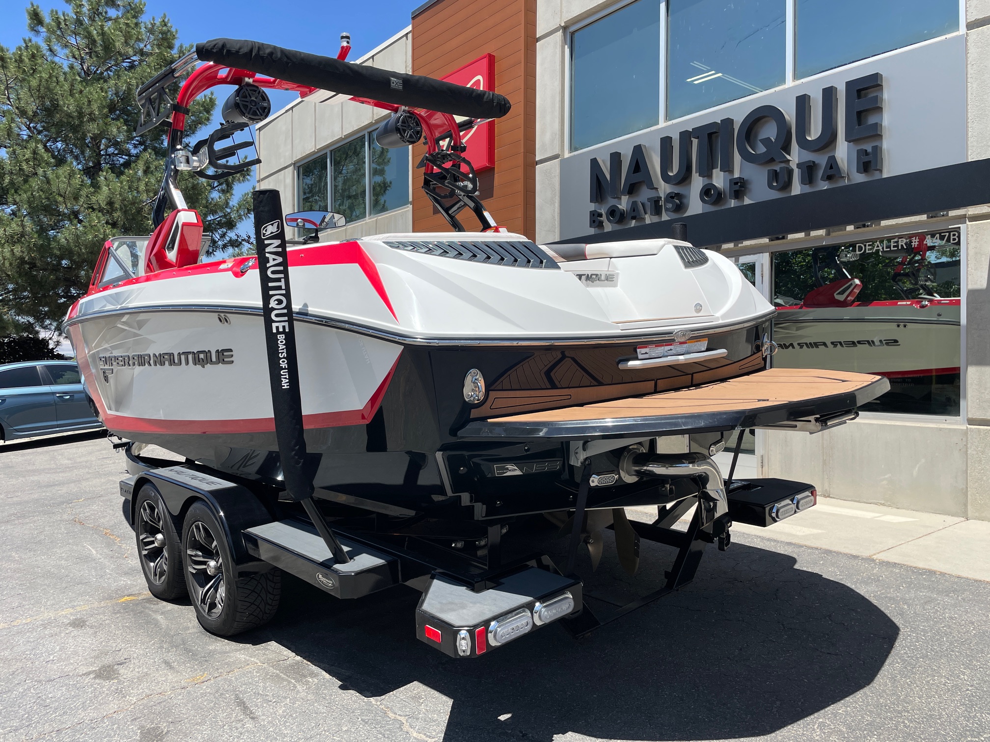 2017 NAUTIQUE G23 W/XR7 550HP!  125 HOURS!