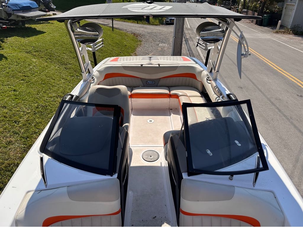 2014 Malibu Boats Wakesetter 22 MXZ