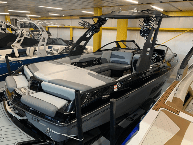 2019 Malibu Wakesetter 22LSV