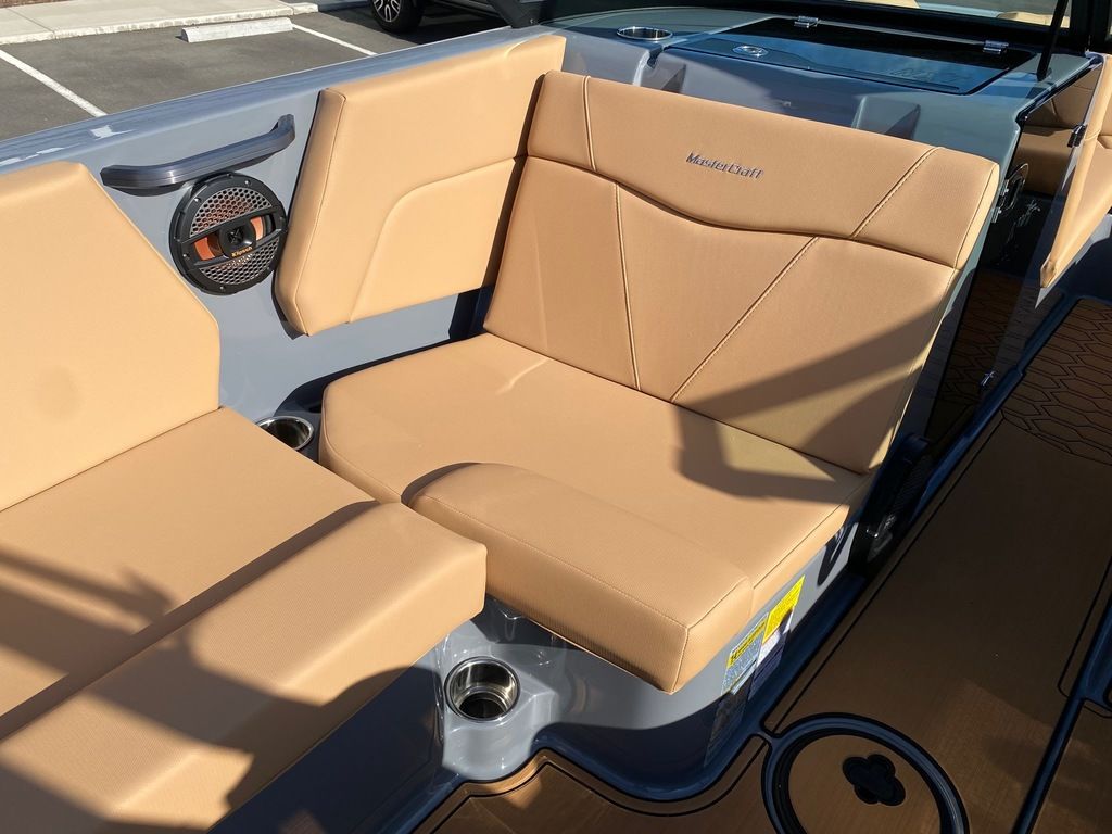 2025 MasterCraft NXT 22