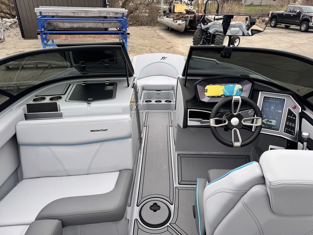 2022 MasterCraft XT21