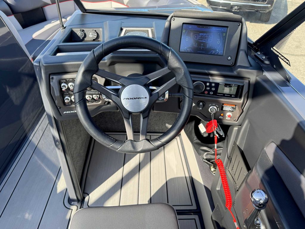 2021 MOOMBA Craz