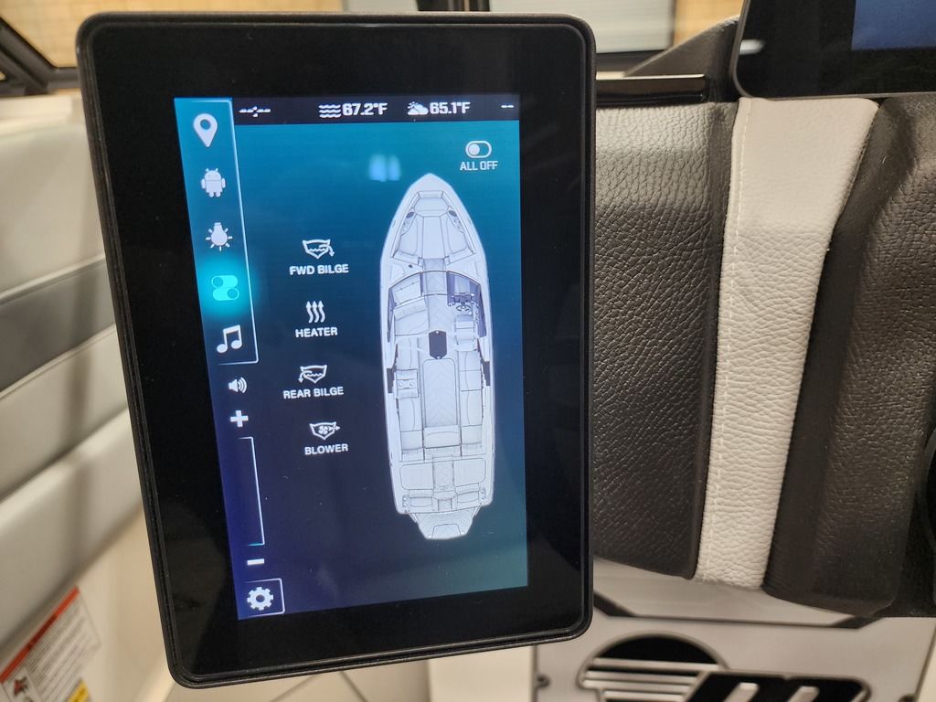 2025 Malibu Boats 26 LSV