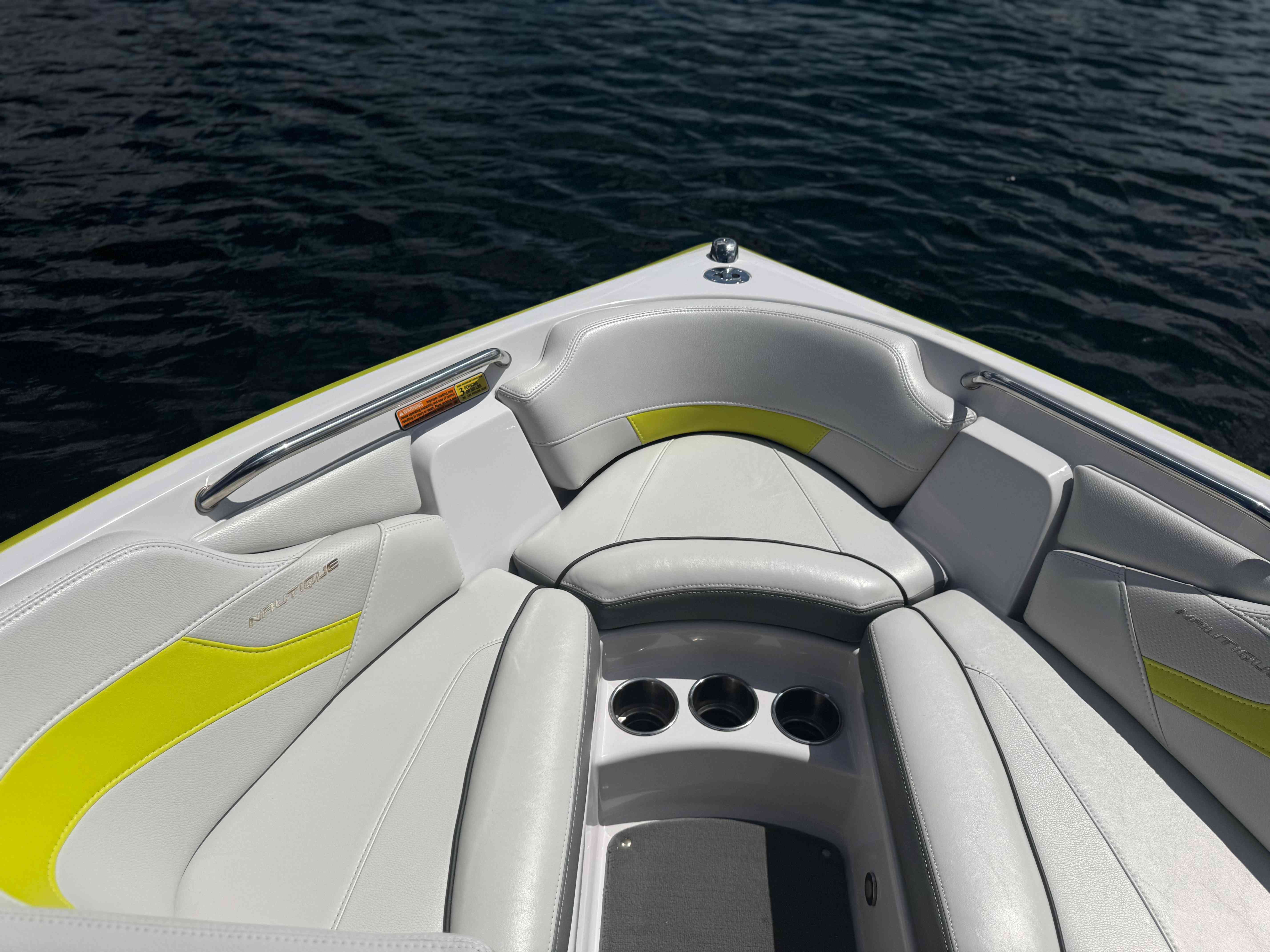 2015 Nautique 200