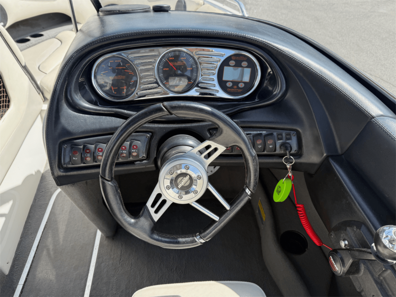 2005 23' Malibu Wakesetter XTI