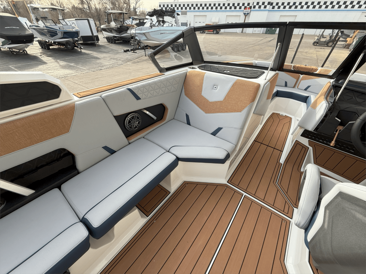 2025 Nautique GS22
