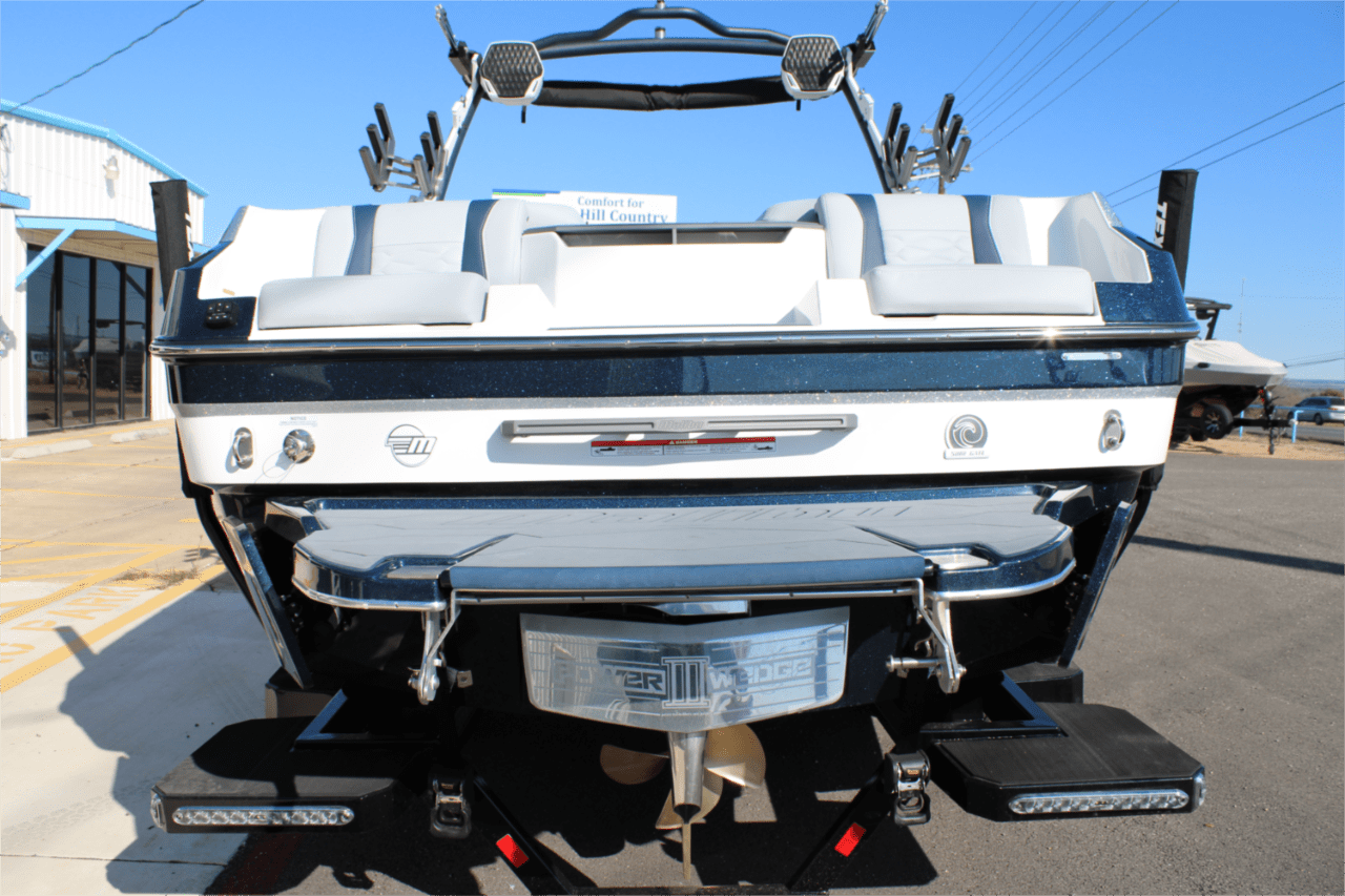 2025 Malibu 24 MXZ
