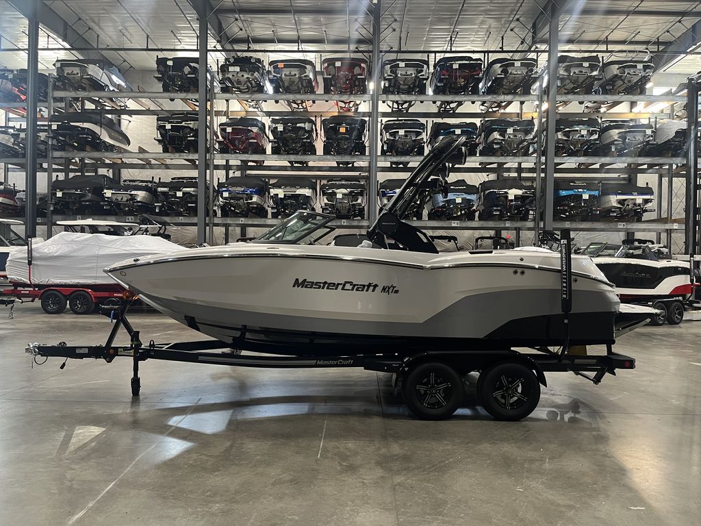 2025 MasterCraft NXT21
