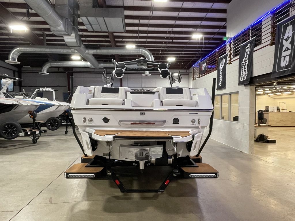 2025 Malibu Boats 26 LSV