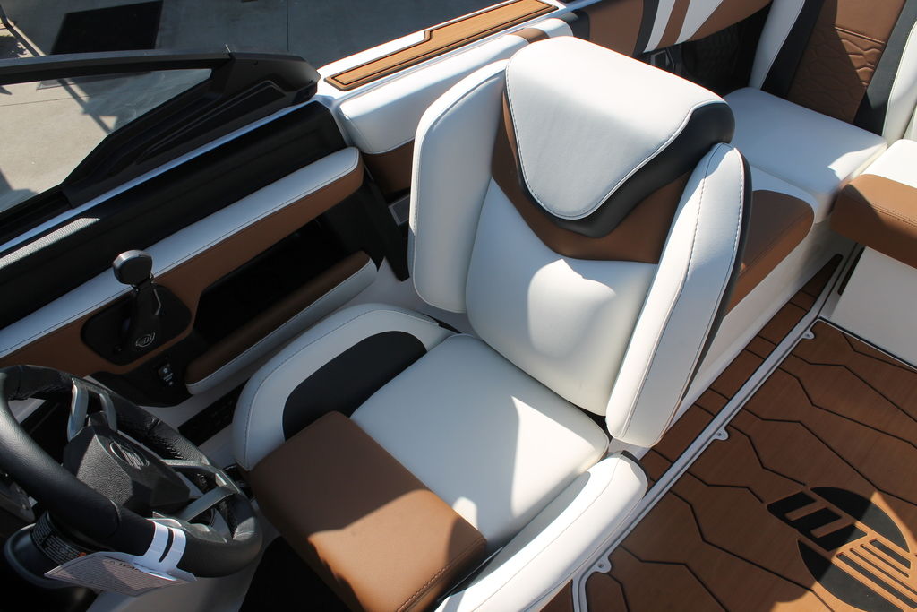 2025 malibu boats 22-MXZ