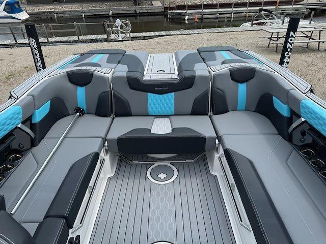 2024 MasterCraft XT-23 | 209103