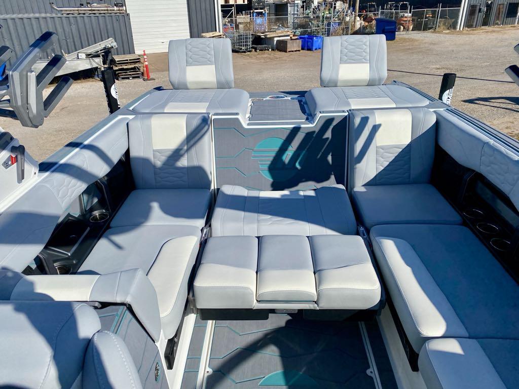 2025 Malibu Wakesetter 24 MXZ