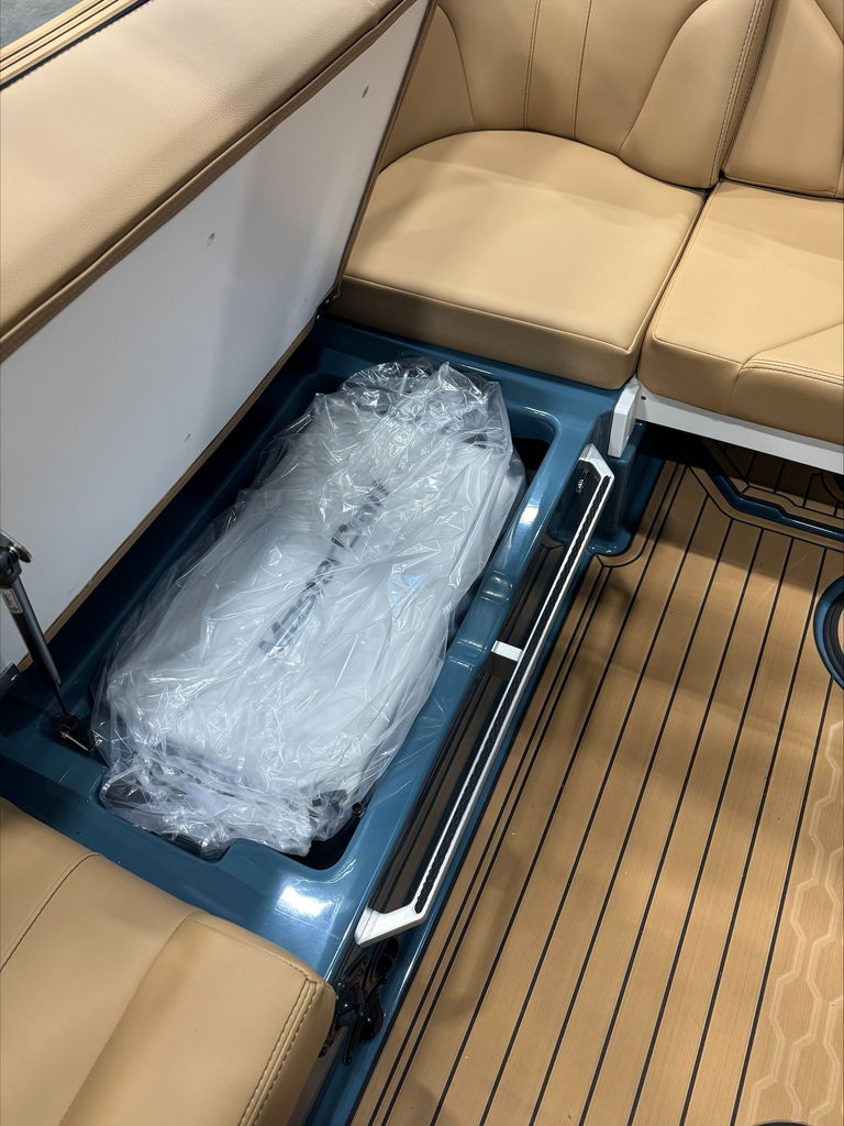 2025 MasterCraft XT22T