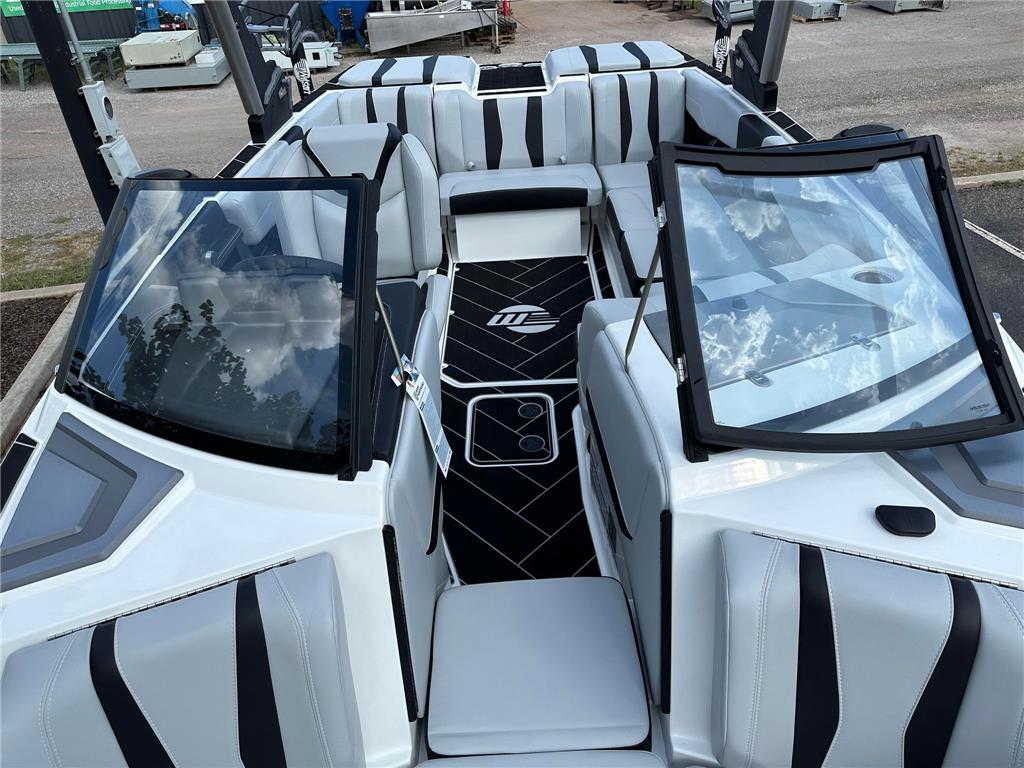 2024 Malibu 22LSV