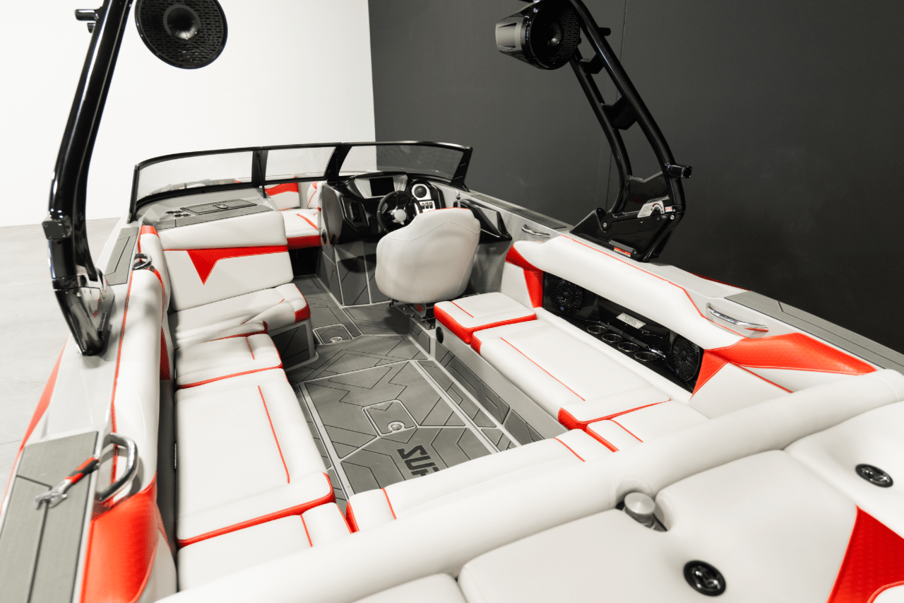 boat.Title