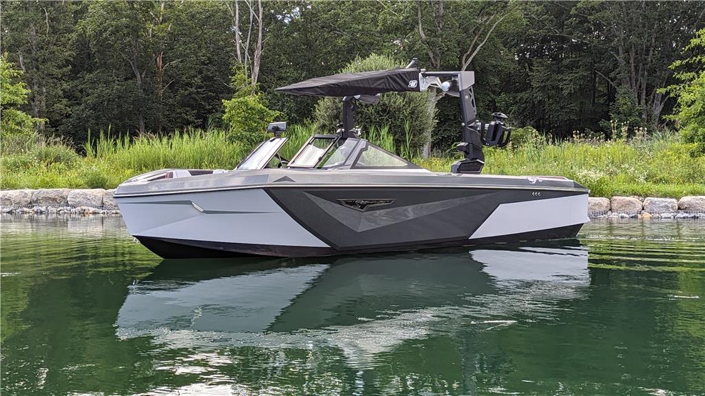 2023 Nautique S25- Dealer Demo