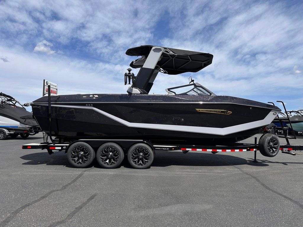 boat.Title