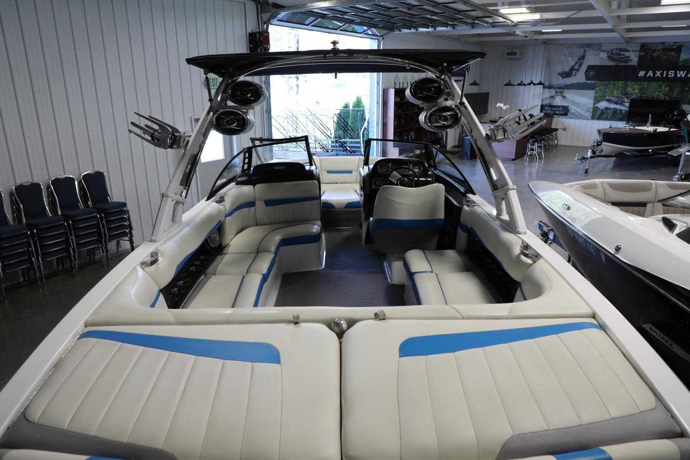 2013 Malibu 24MXZ