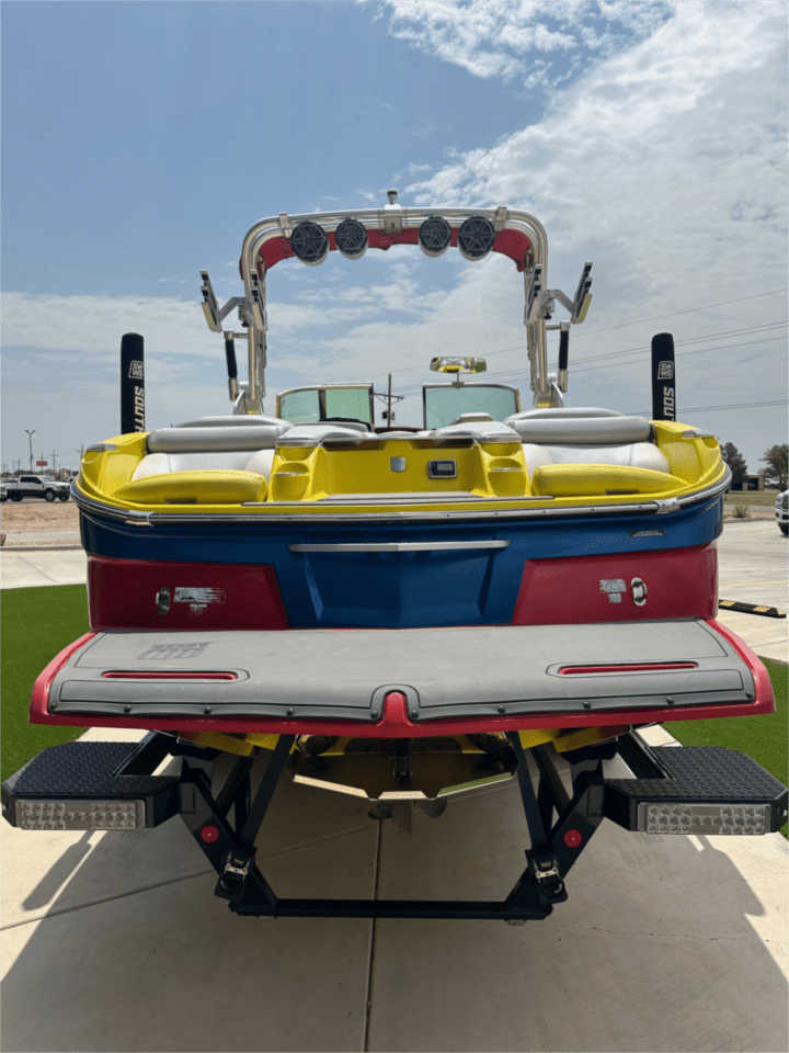 2016 MasterCraft X26 Icon