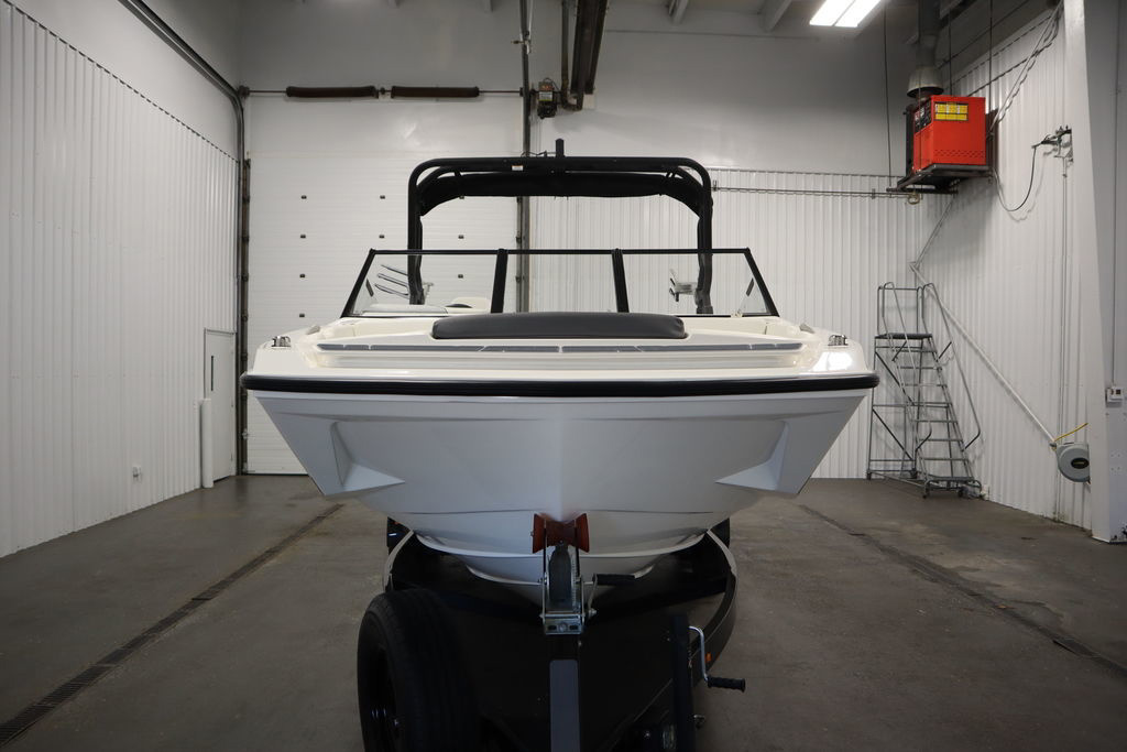 2024 Heyday Wake Boats H22