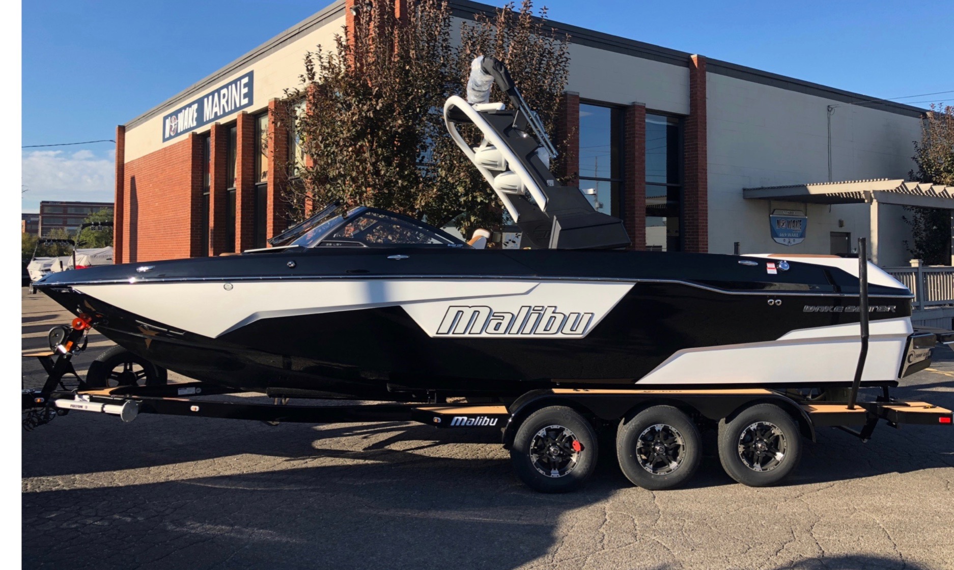 Malibu Wakesetter 25 LSV