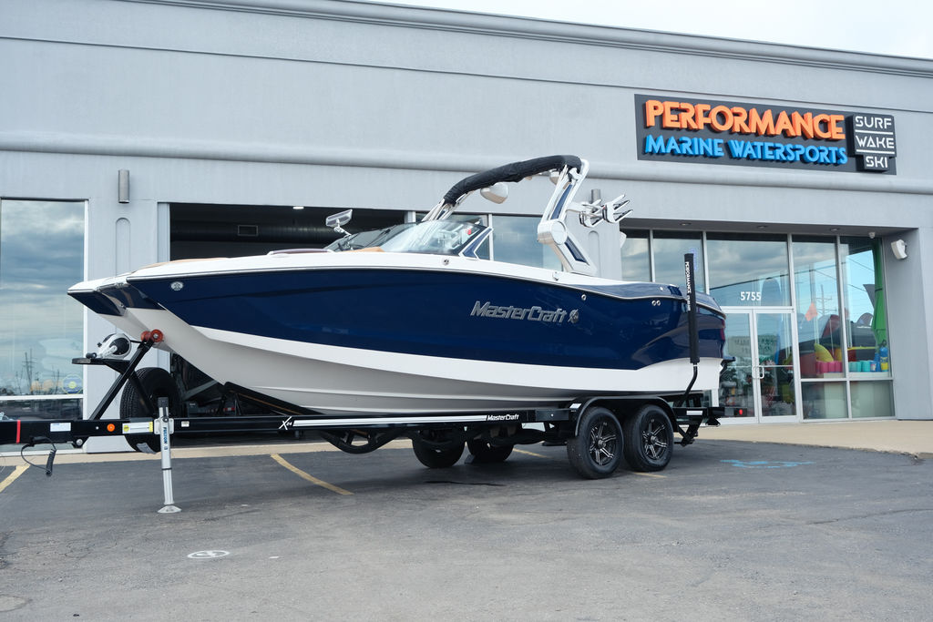 2023 MasterCraft X24  NEW DEALER DEMO HUGE DISCOUNT CALL!! Icon