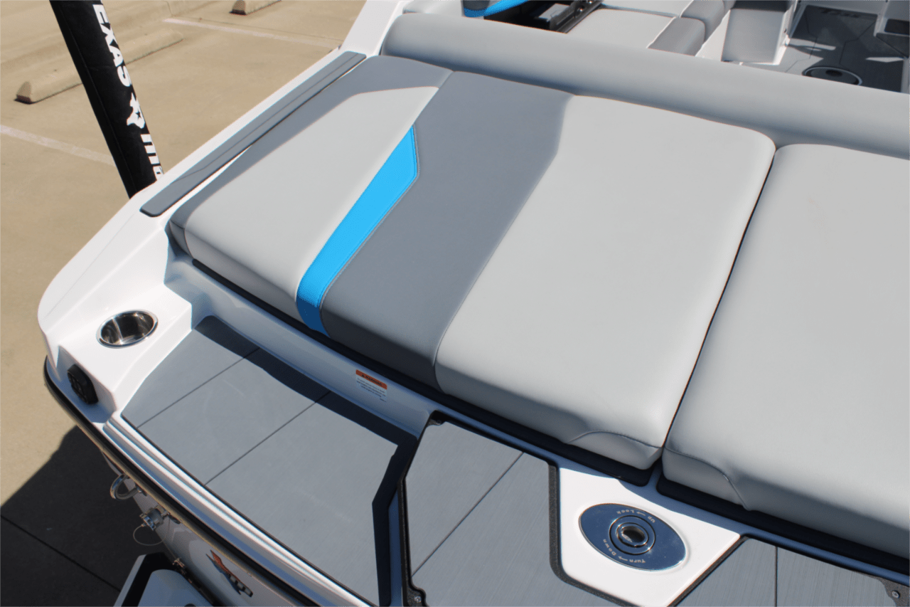 2025 Axis T235