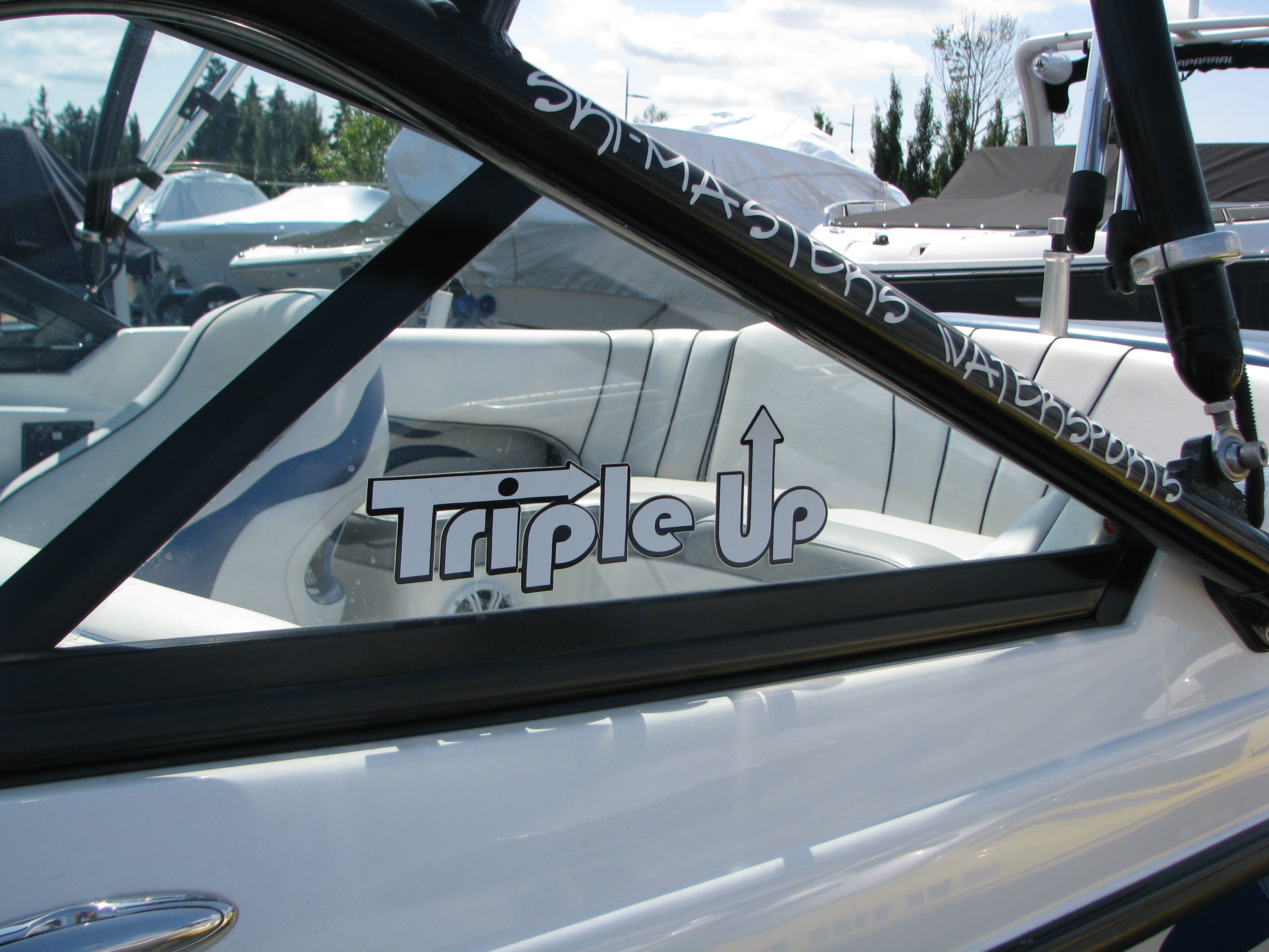 2005 MB B52-21 Triple Up