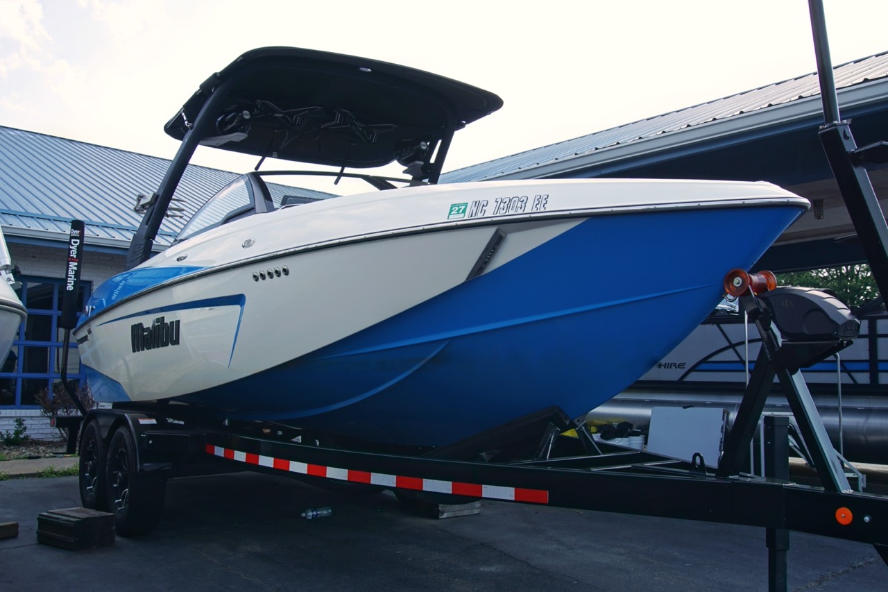 2017 Malibu Wakesetter 23 LSV