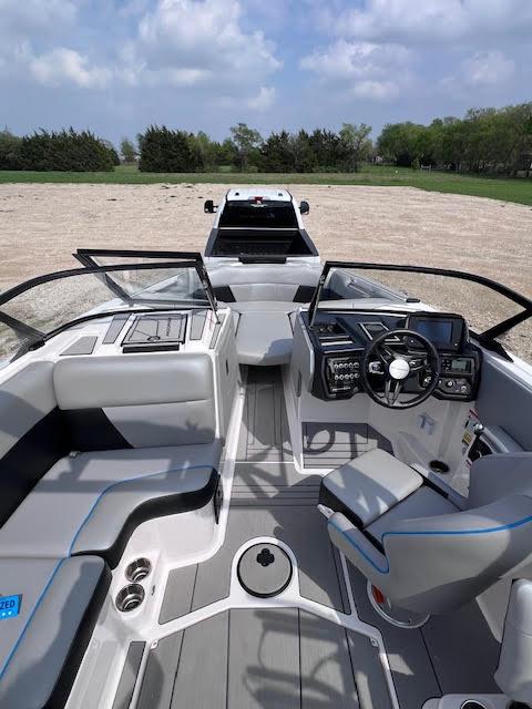 2021 Moomba Max Excellent Condition