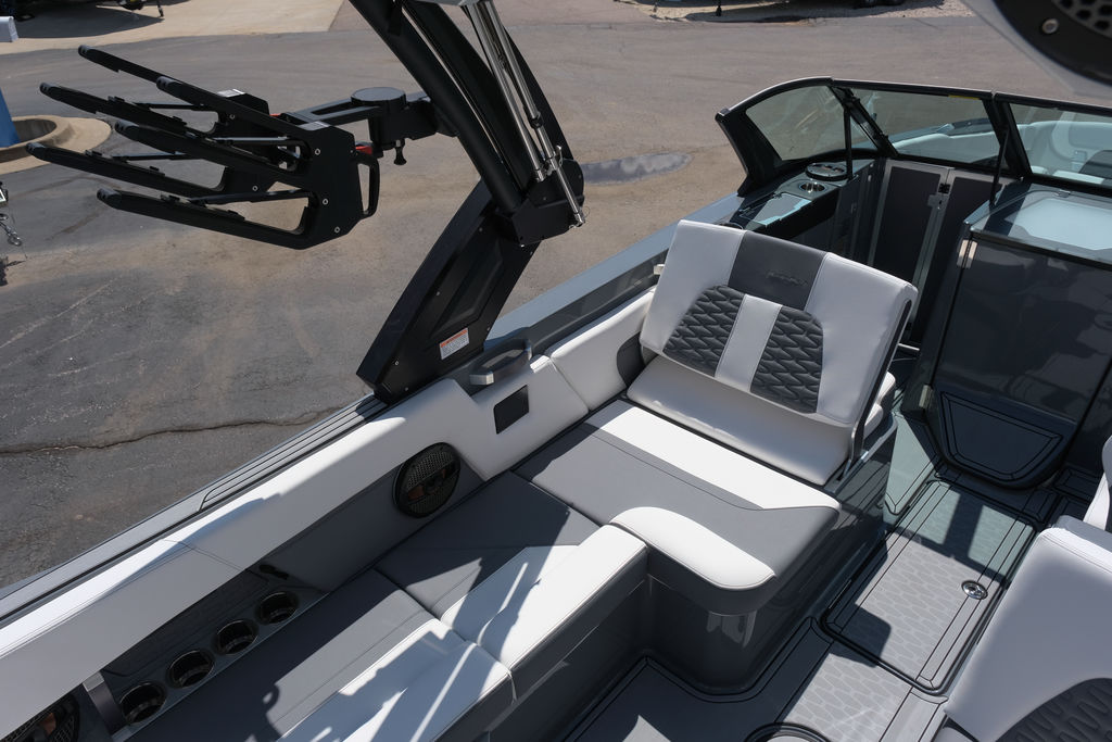 2025 MasterCraft X26
