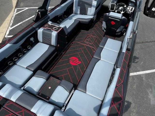 2024 Malibu 26 LSV *Huge Demo Discount- New*