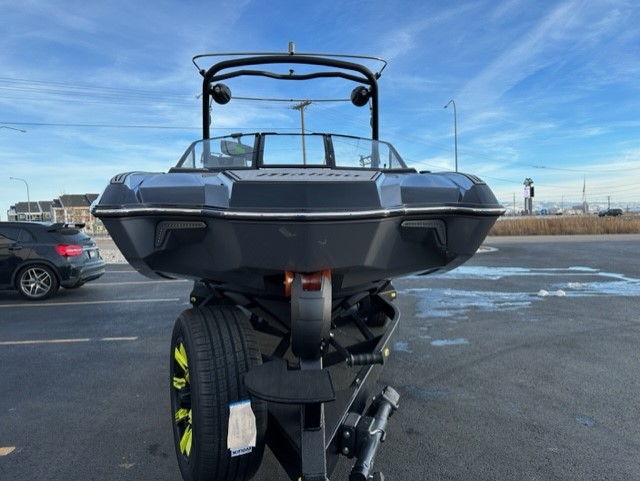 2024 Malibu Boats 23 MXZ